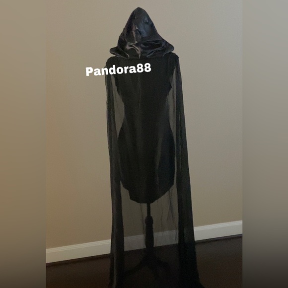 Sexy vampire slayer sexy witch - Picture 4 of 8